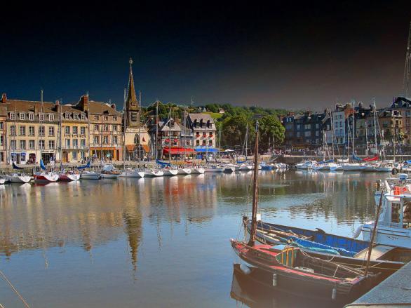 Honfleur, un jour d'orage - Jean-Pierre Pollaert - Cliquer pour afficher en grand