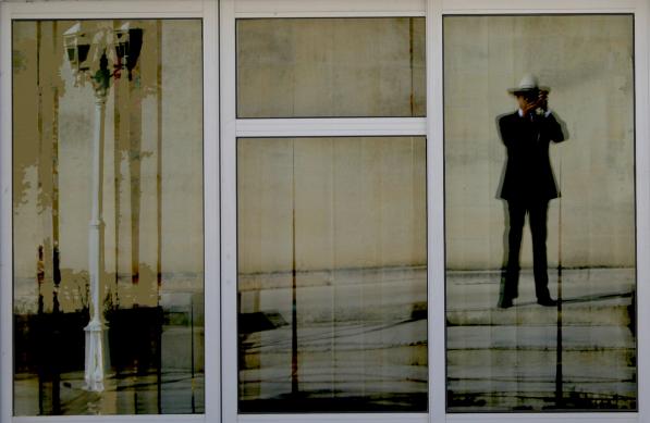 Autoportrait - Aaron Flux - Click to enlarge