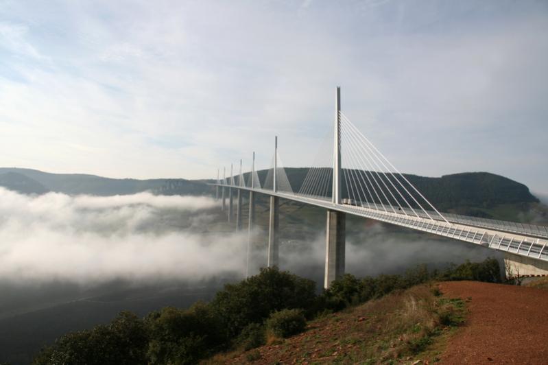 Viaduc Millau - Dominic Jacob - Click to enlarge