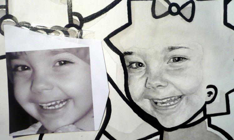 Détail 1 du portrait de famille - Stéphanie Guenot - Click to enlarge