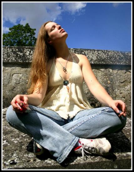 Emma Cool - GuyD