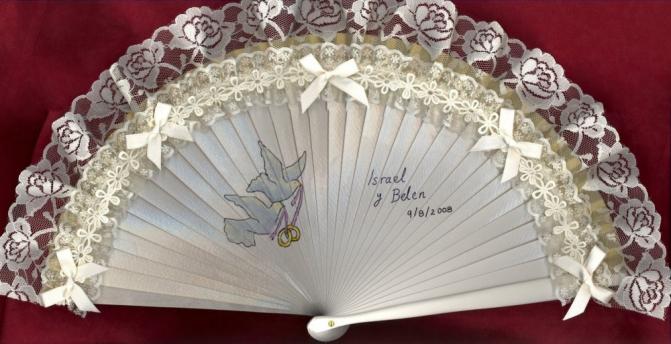 Lace wedding fan - Cati Simon - Cliquer pour afficher en grand