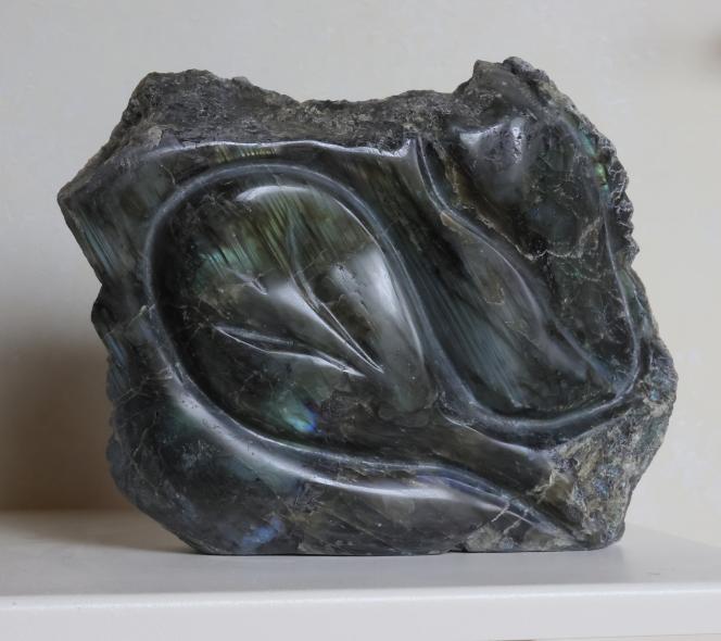 Endormie (Labradorite) - Jean-Pierre Milesi - Click to enlarge