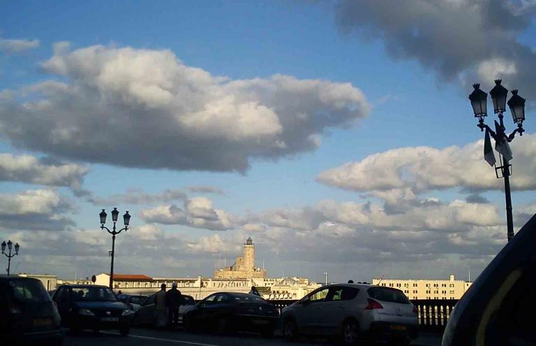Été indien sur Alger - Mohamed Labidi - Click to enlarge