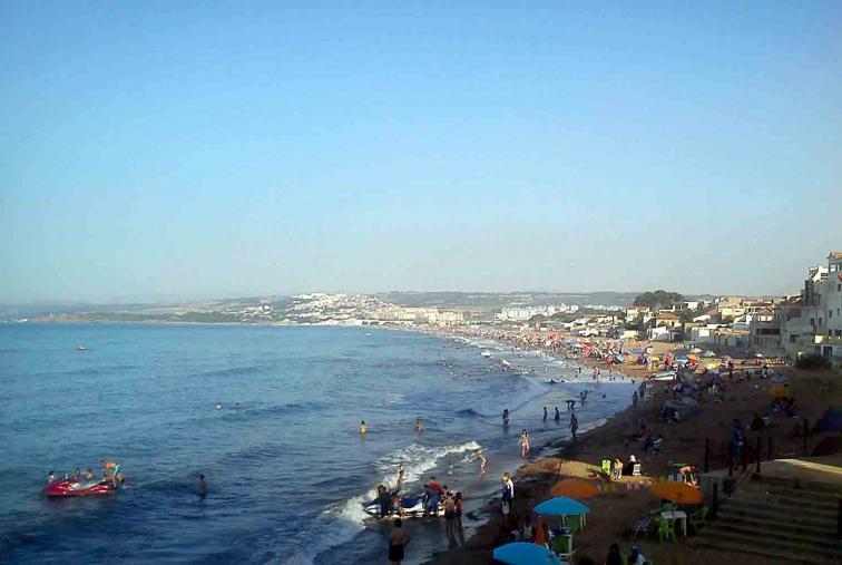 Chenoua plage - Mohamed Labidi - Click to enlarge