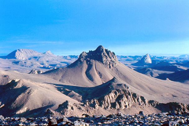le mont tahat - Mohamed Harireche - Click to enlarge