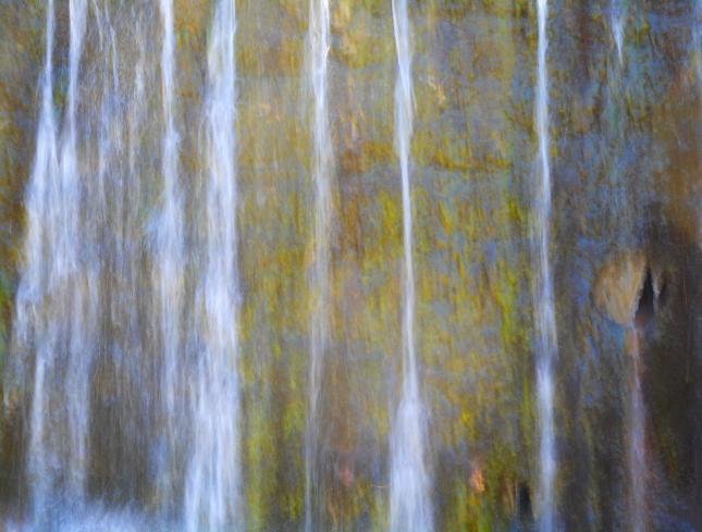 abstraction aquatique - Berthier Philippe - Click to enlarge