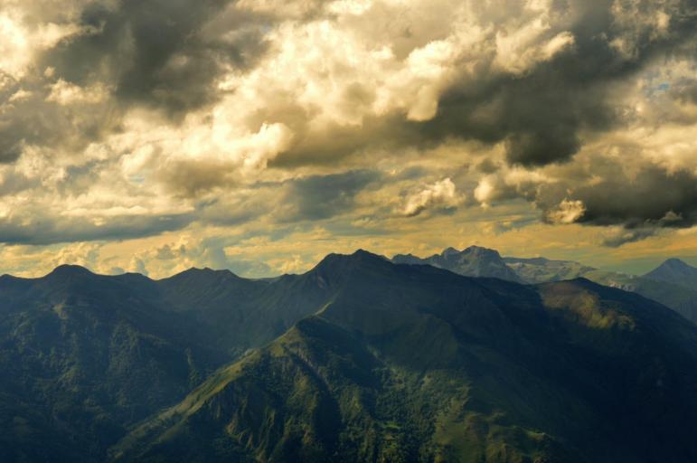 mountains - Berthier Philippe - Click to enlarge