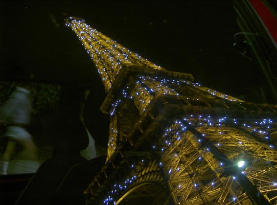 Tour Eiffel (reflet1) - Sarcie